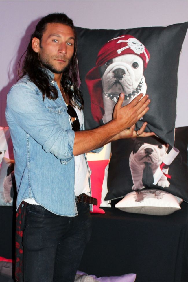 Zach McGowan Zach McGowan